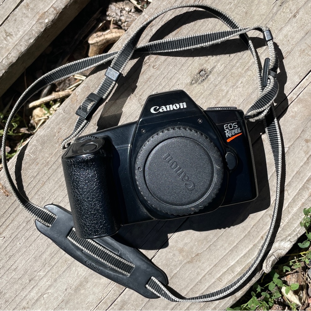Canon EOS-Rebel 35mm Film Camera (BODY & STRAP ONLY, CHARGER INCLUDED)